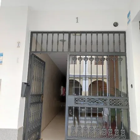 Atico De 1 En Pleno Centro Con Parking * Ayamonte